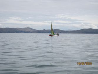 Barque sur le Lac Titicaca