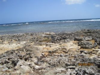 Cayes (rochers coraliens à fleur d'eau).