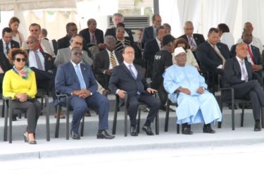 De g à d , Michaelle Jean (Francophonie), Macky Sall (Sénégal), François Hollande (France), Ibrahim Boubacar Traoré (Mali), Michel Martelly (Haïti)